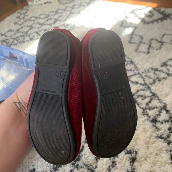 NWOT velvet maroon and pink dress shoes - Picture 2 of 2